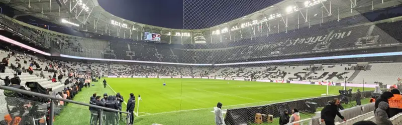 T&uuml;praş Stadyumu