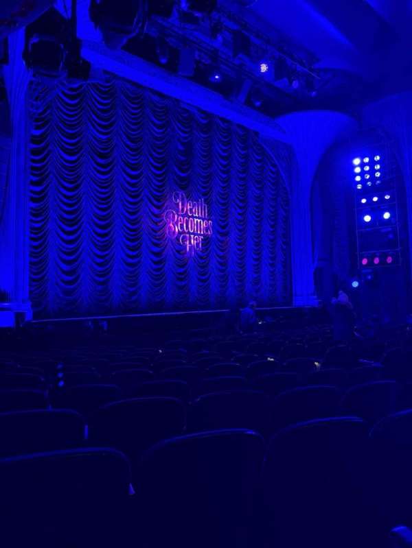 Lunt-Fontanne Theatre, section: Orchestra L, row: M, seat: 17