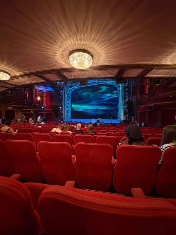 Broadway Theatre - 53rd Street, section: Orchestra R, row: T, seat: 13