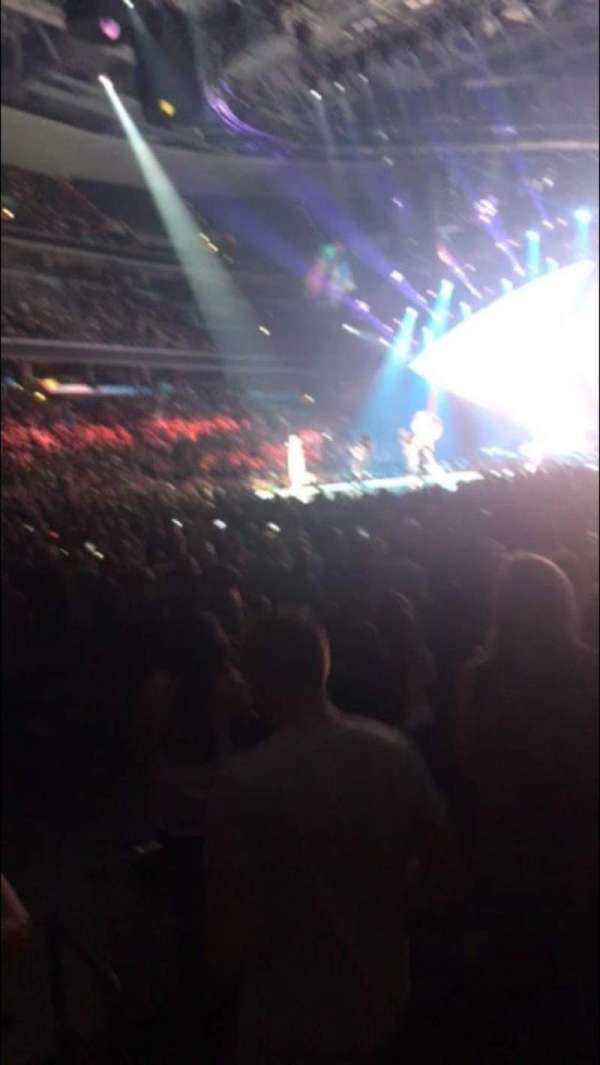 Capital One Arena, section: 127, row: 4