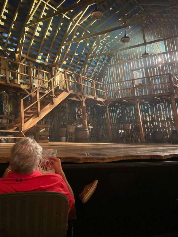Nederlander Theatre, section: Orchestra L, row: B, seat: 3