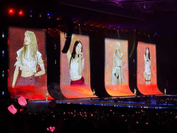 Wembley Stadium, section: 123, row: 19, seat: 13