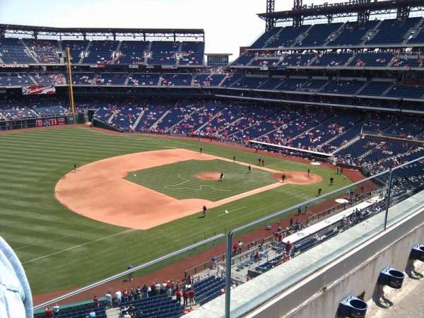 Citizens Bank Park, section: 329, row: 2, seat: 24