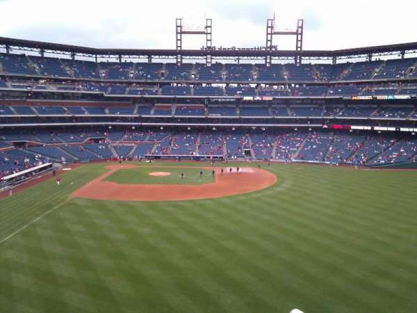 Citizens Bank Park, section: 203, row: 6, seat: 16