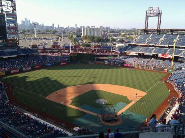 Citizens Bank Park, section: 422, row: 14, seat: 8