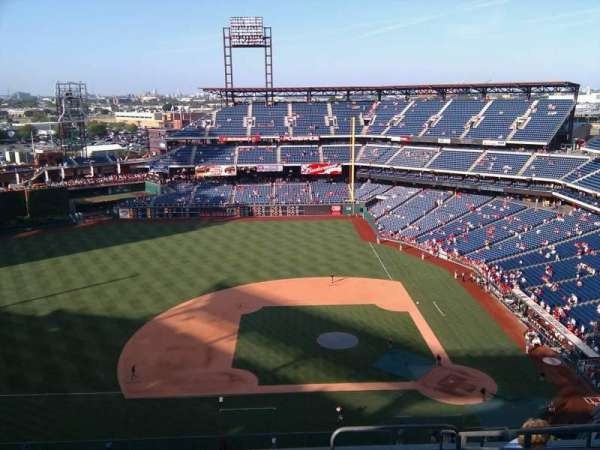 Citizens Bank Park, section: 426, row: 11, seat: 3