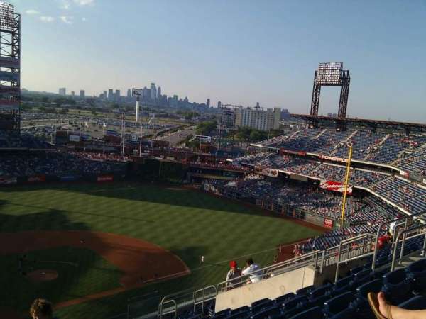 Citizens Bank Park, section: 418, row: 13, seat: 14