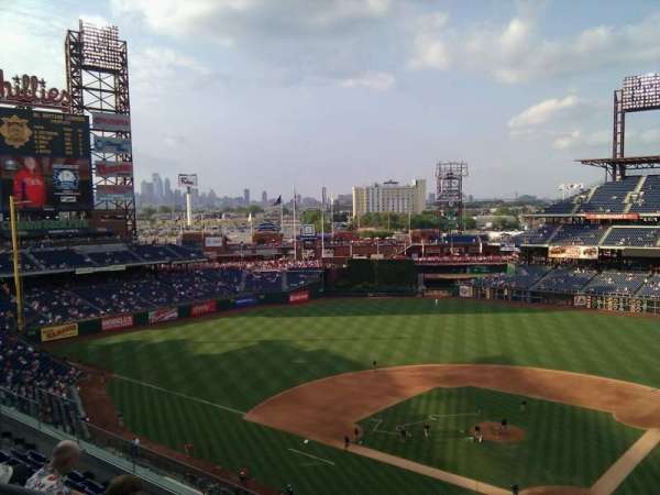 Citizens Bank Park, section: 322, row: 6, seat: 19