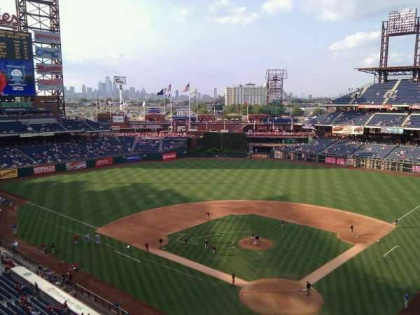 Citizens Bank Park, section: 321, row: 1, seat: 20
