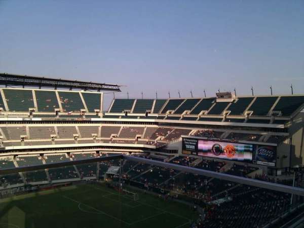 Lincoln Financial Field, section: 243, row: 6, seat: 1