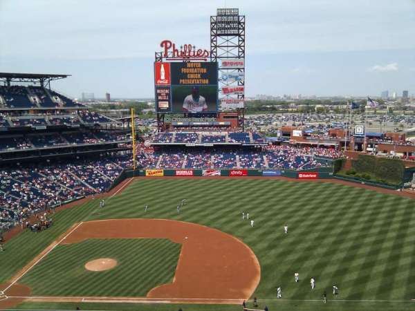 Citizens Bank Park, section: 414, row: 5, seat: 16