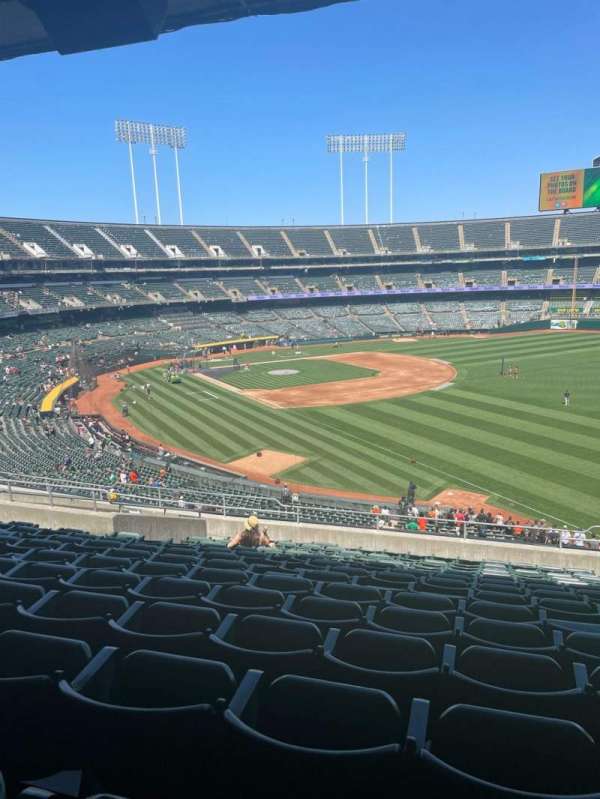 Oakland Coliseum, section: 205, row: 15, seat: 3