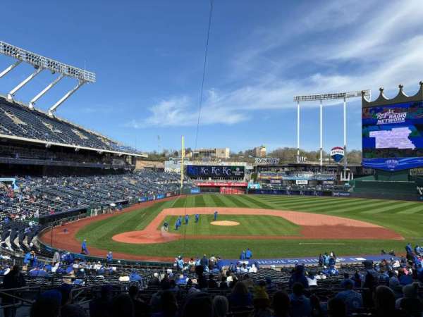 Kauffman Stadium, section: 232, row: KK, seat: 16