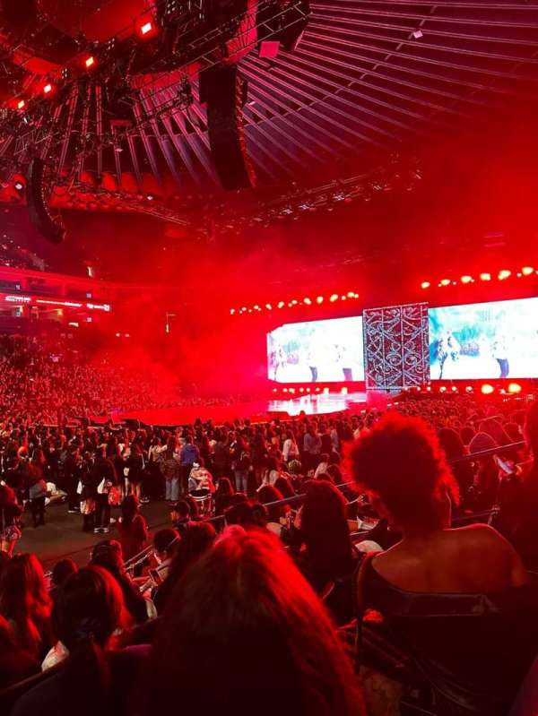 Oakland Arena, section: 102, row: 5, seat: 6