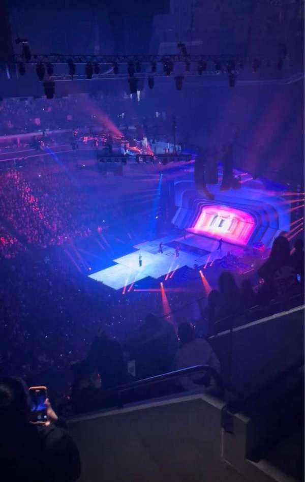 Golden 1 Center, section: 207, row: h, seat: 2