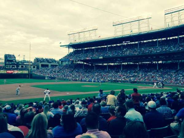 Wrigley Field, section: 107, row: 7, seat: 10
