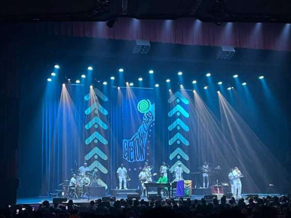 Chicago Theatre, section: MNFL3L, row: M, seat: 309