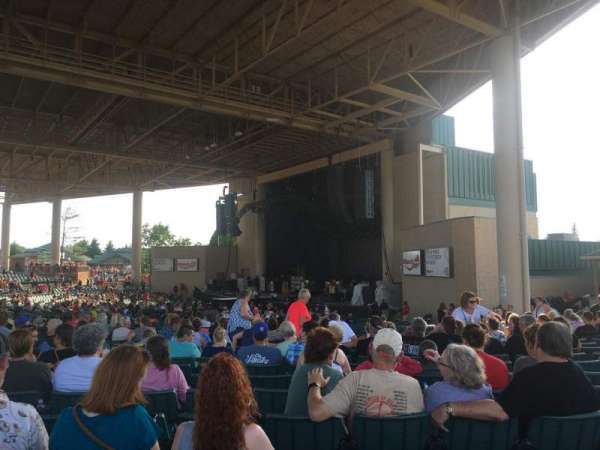 Ruoff Music Center, section: H, row: R, seat: 33
