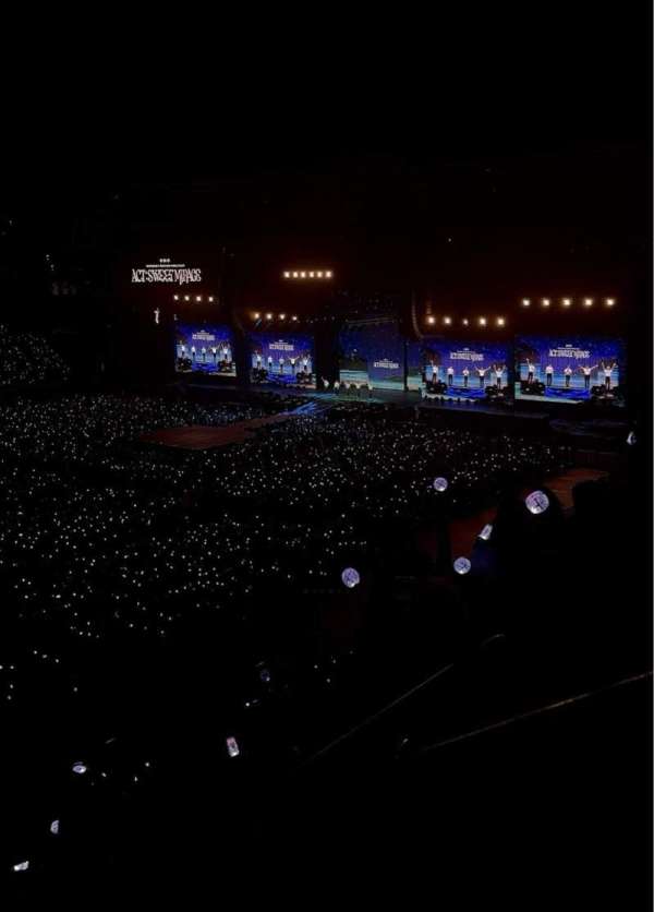 BMO Stadium, section: 215, row: M, seat: 1