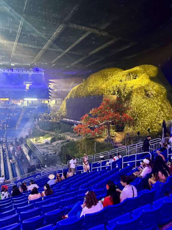 Coliseo De Puerto Rico, section: 103, row: Z, seat: 8