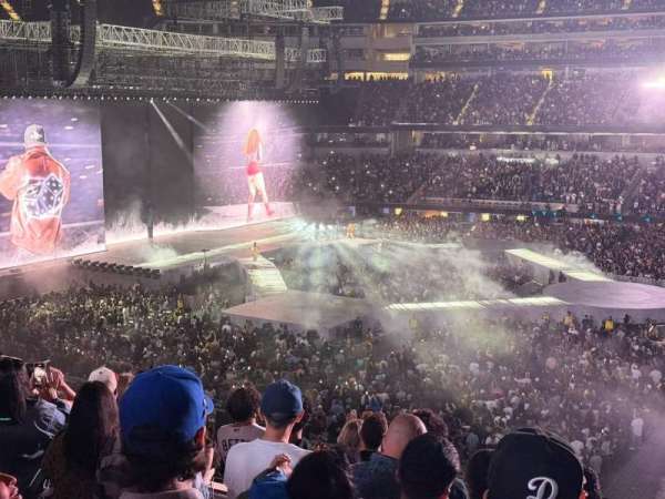 SoFi Stadium, section: VIP220, row: 5, seat: 7