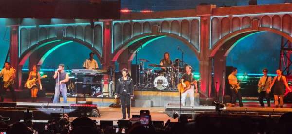 Dos Equis Pavilion, section: 203, row: Z, seat: 2
