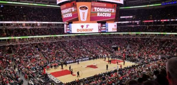 United Center, section: 220, row: 7, seat: 10