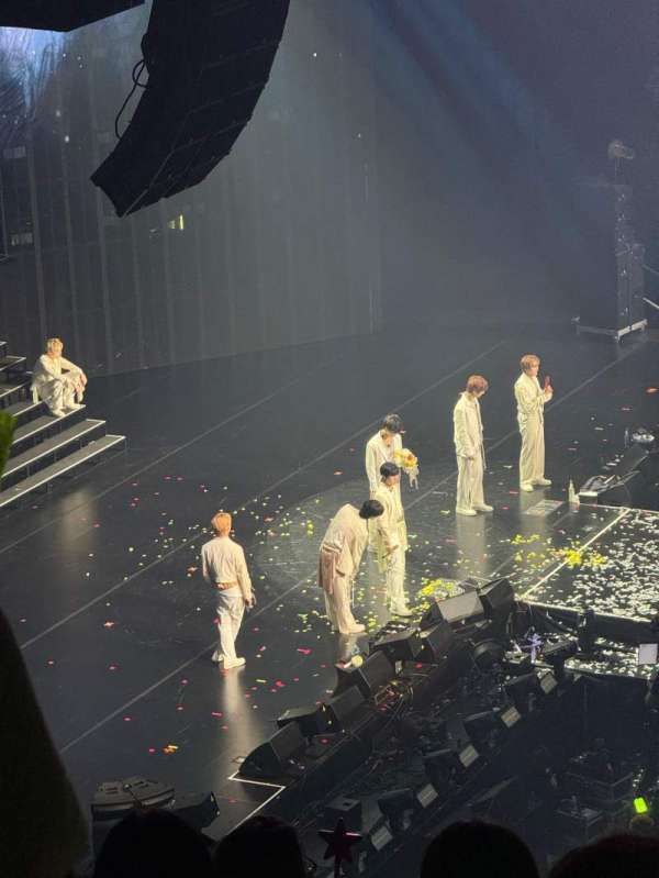 Adidas Arena, section: Balcon G, row: 88, seat: 9