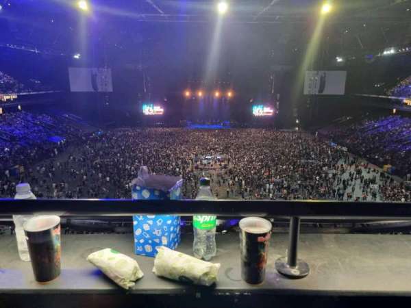 Paris La Défense Arena, section: 411, row: 49, seat: 21