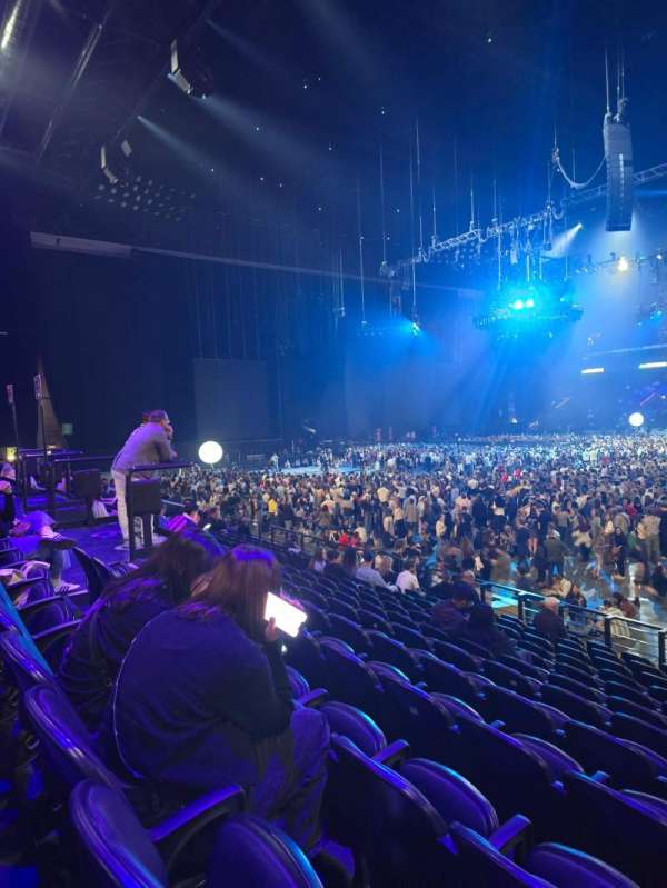 Paris La Défense Arena, section: 104, row: 16, seat: 38