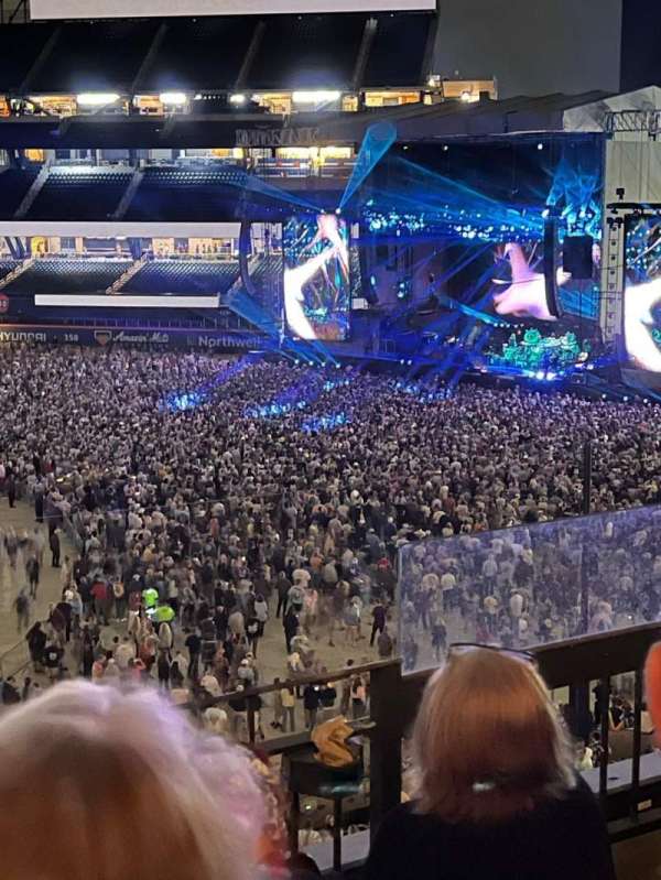 Citi Field, section: 309, row: 3, seat: 16