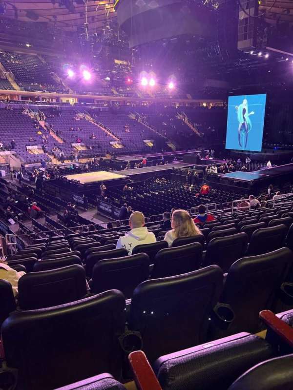Madison Square Garden, section: 105, row: 16, seat: 1