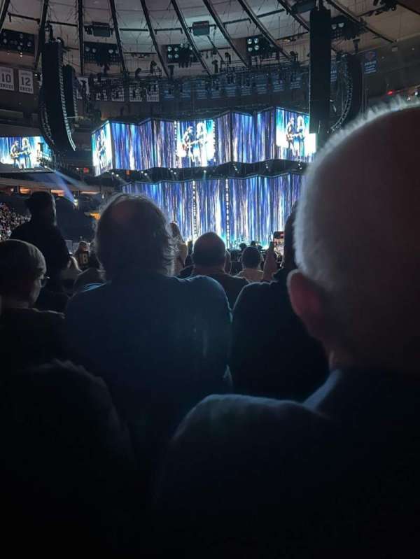 Madison Square Garden, section: Floor F, row: 8, seat: 5