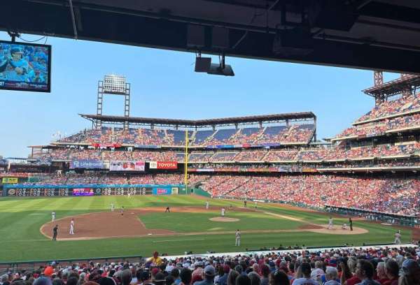 Citizens Bank Park, section: 132, row: 35, seat: 3