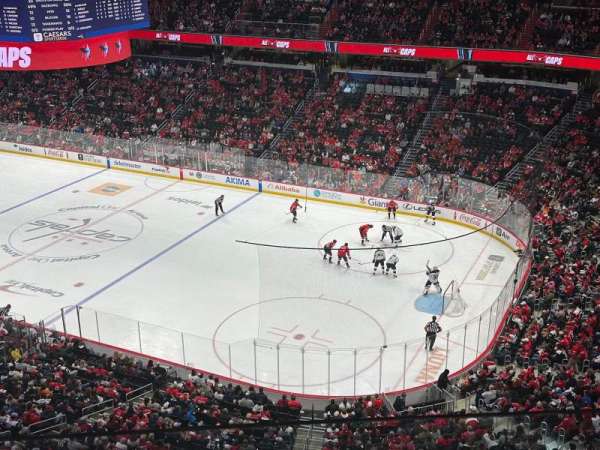 Capital One Arena, section: 404, row: B, seat: 3