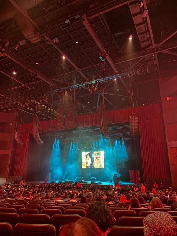 Peacock Theater, section: Orchestra Right, row: GG, seat: 21