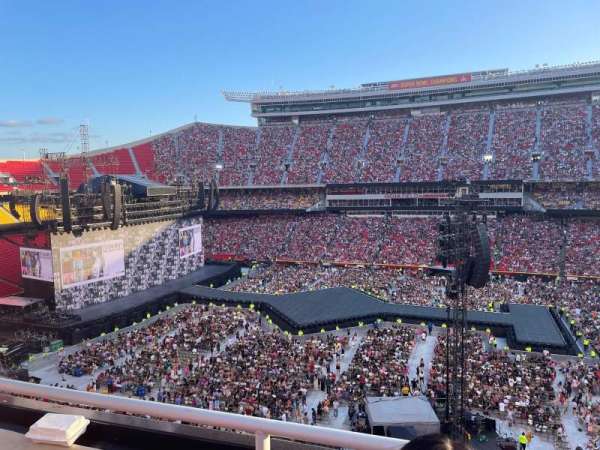 Photo by Alliekat_the_loner22 at Arrowhead Stadium