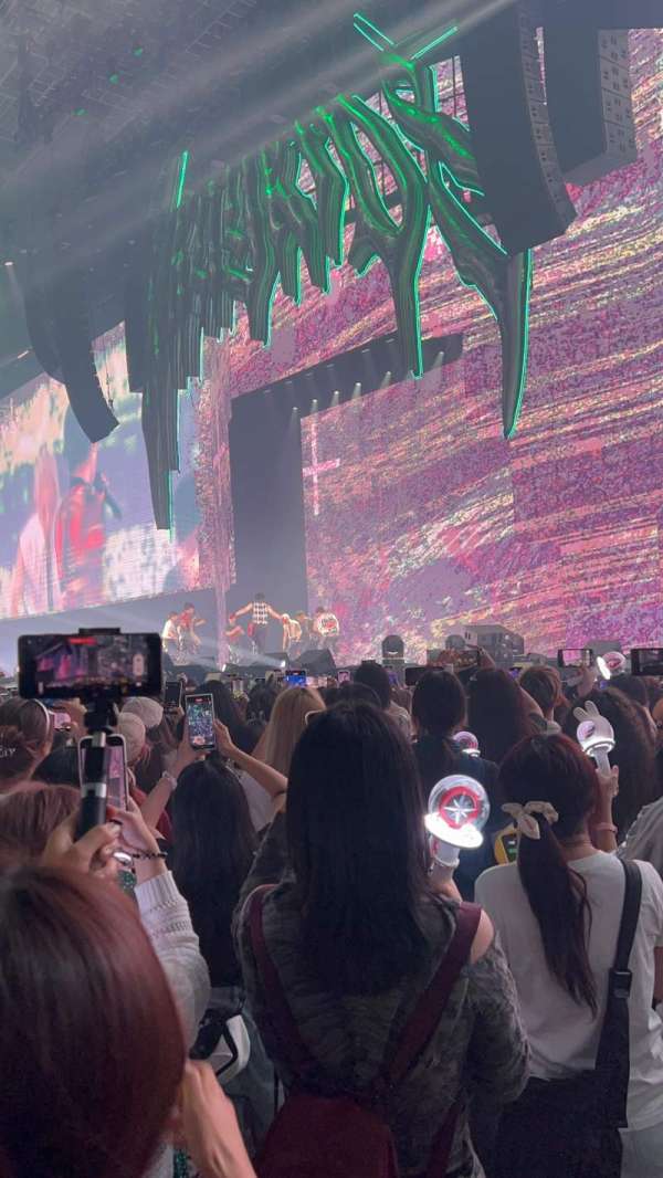 KSPO Dome, section: 2F, seat: 600-800