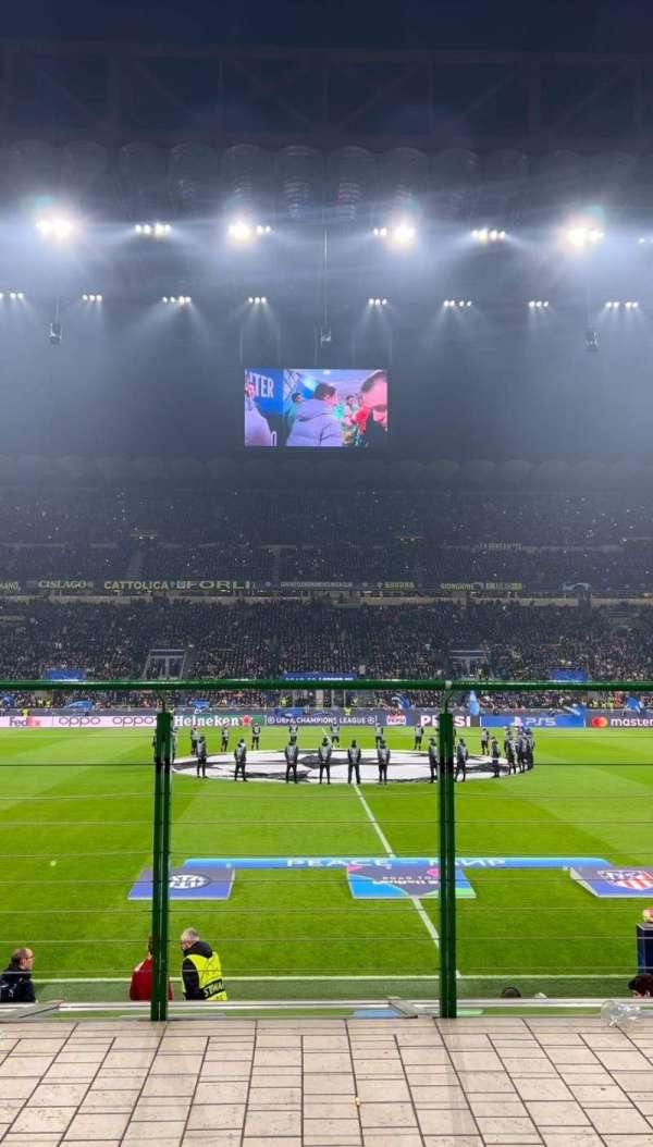 San Siro, section: R, row: 1, seat: 5