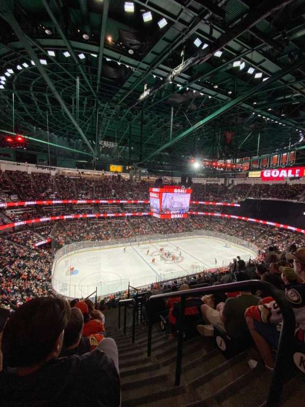 Honda Center, section: 415, row: L, seat: 1