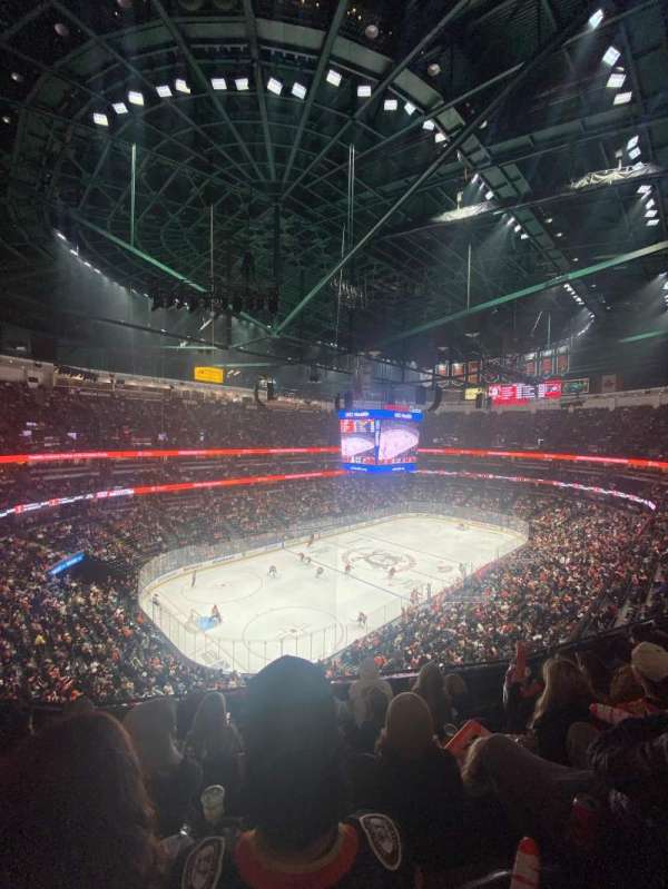 Honda Center, section: 417, row: F, seat: 8