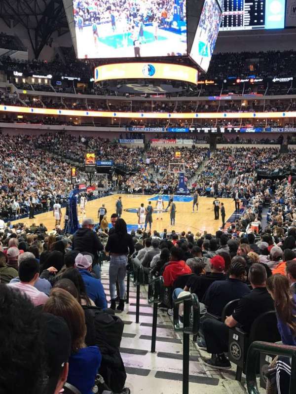 American Airlines Center, section: 124, row: R, seat: 1
