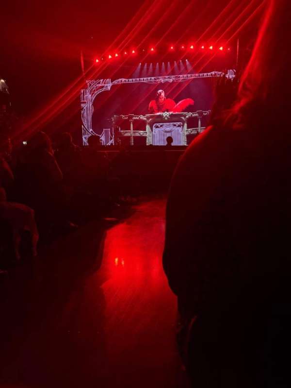 T-Mobile Arena, section: Floor F, row: T, seat: 1