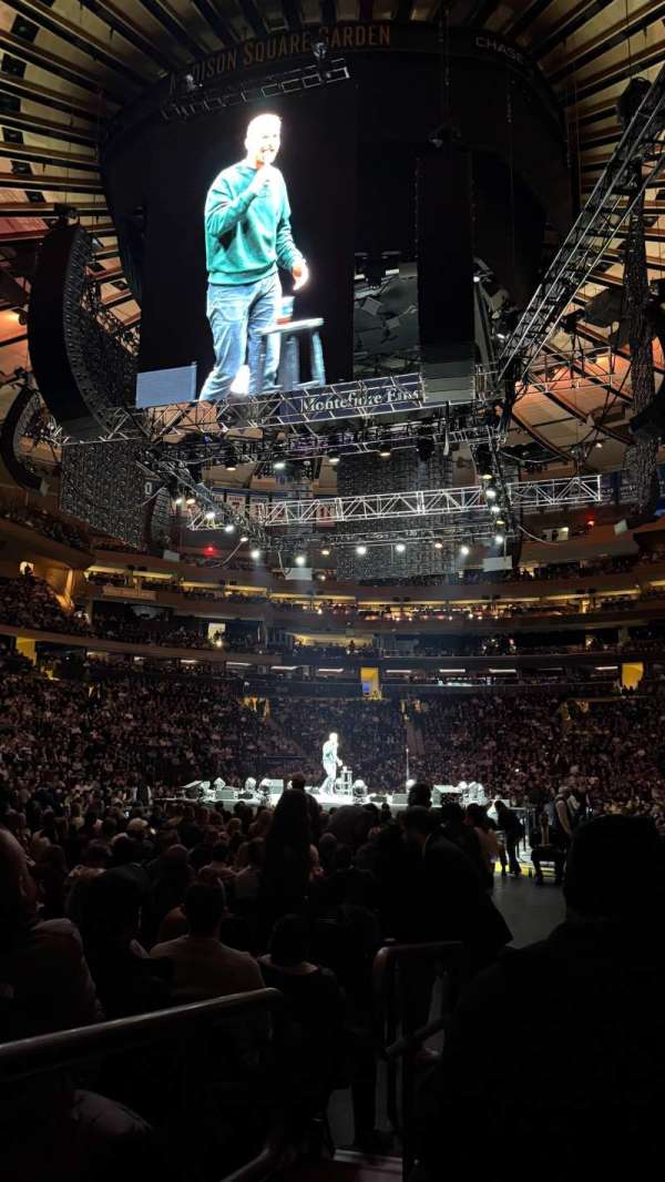 Madison Square Garden, section: 9, row: 6, seat: 1