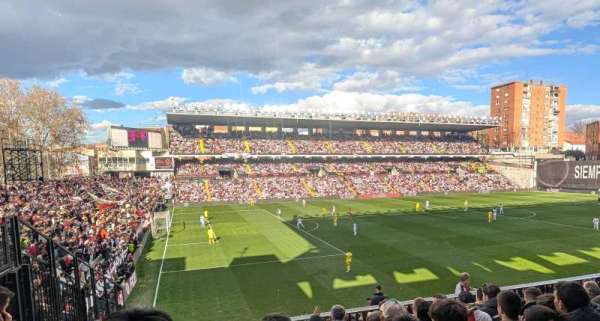Estadio de Vallecas, section: tribuna central, row: 6, seat: 181