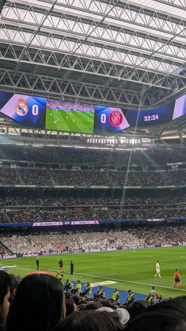 Santiago Bernabéu Stadium, section: 127, row: 16, seat: 11