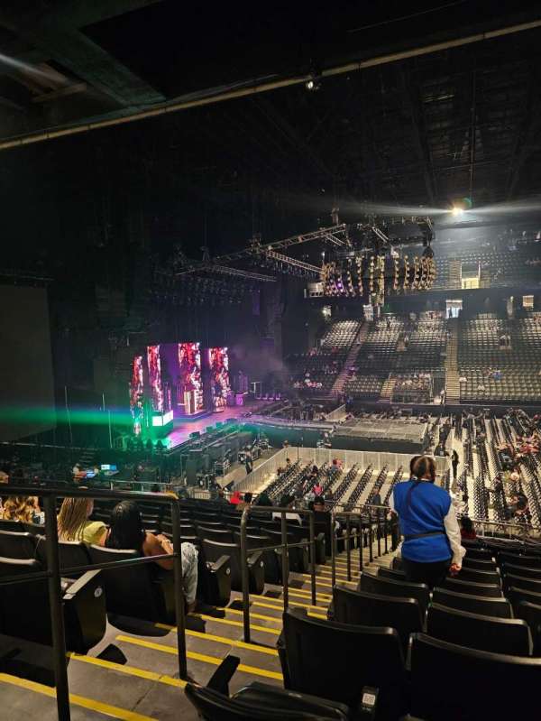 CFG Bank Arena, section: 122, row: X, seat: 19