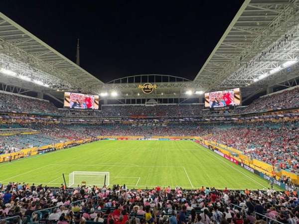 Hard Rock Stadium, section: 231, row: 1, seat: 10