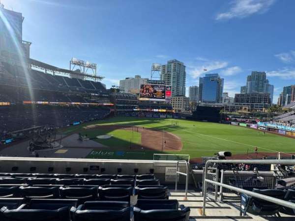 Petco Park, section: 207, row: 6, seat: 21