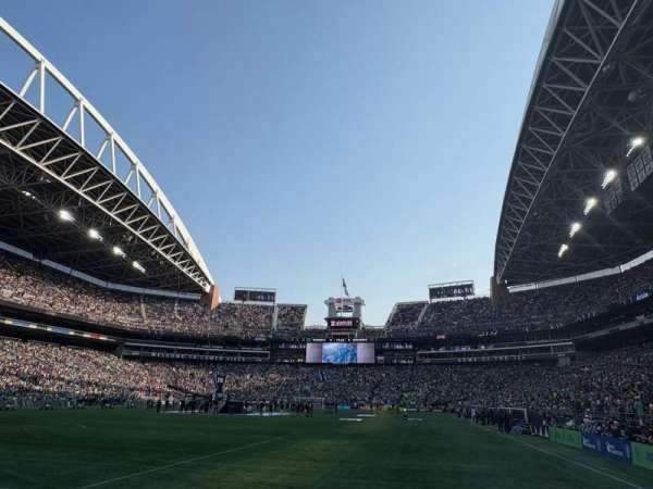 Lumen Field, section: R01, row: 1, seat: 02